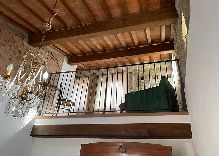 La Corte Dei Gelsomini *