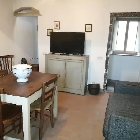 La Corte Dei Gelsomini *